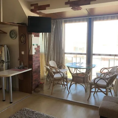 Dunav Apt.4 רבדה