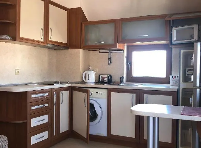 Dunav Apt.4 Равда